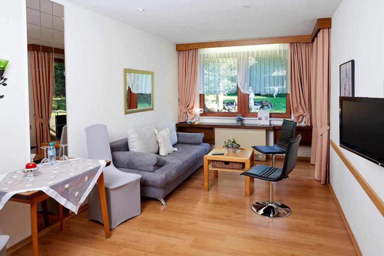 Hotel-Restaurant Maas Lutzerath Екстер'єр фото